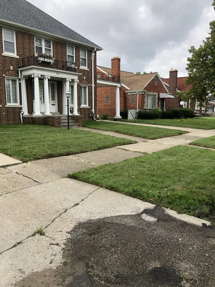 Top-rated residential landscaping for homes across Detroit, MI - Express Landscaping Service