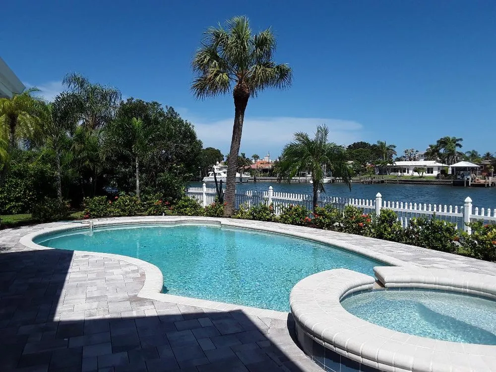 Affordable lawn care service in Saint Petersburg, FL by Express Lawn Service