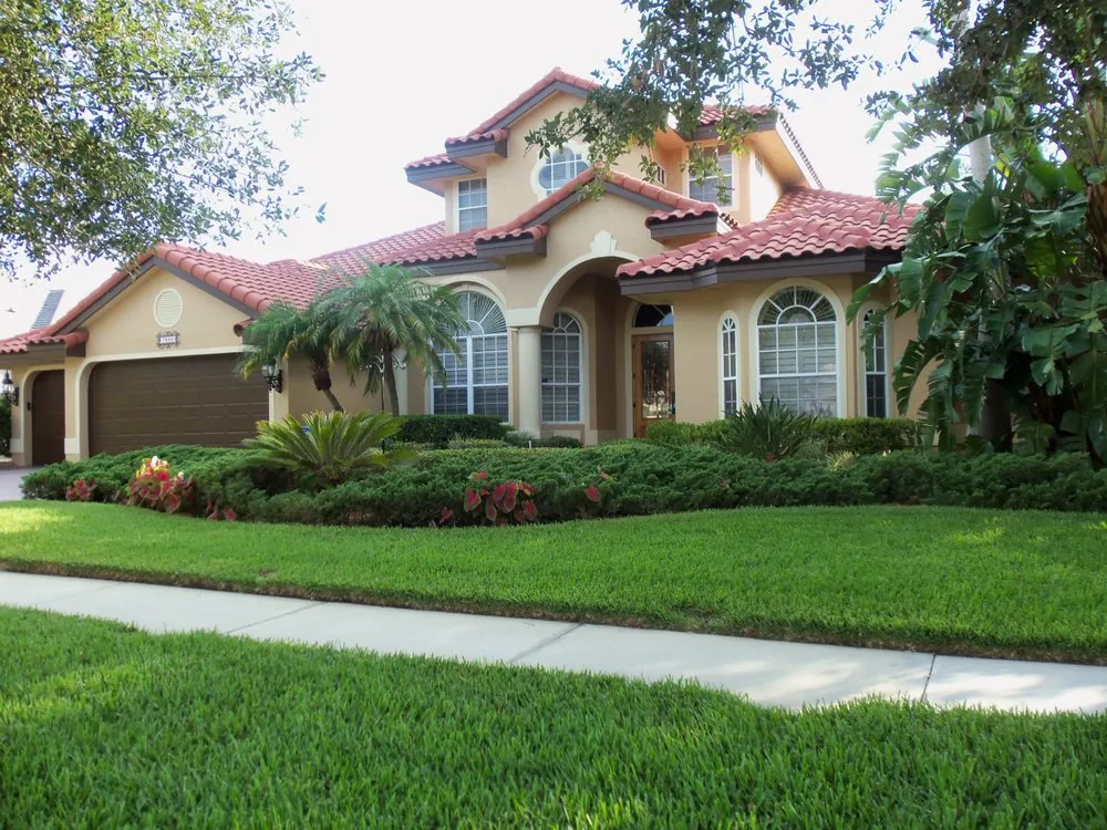 Expert landscape design for beautiful yards across Saint Petersburg, FL - Express Lawn Service