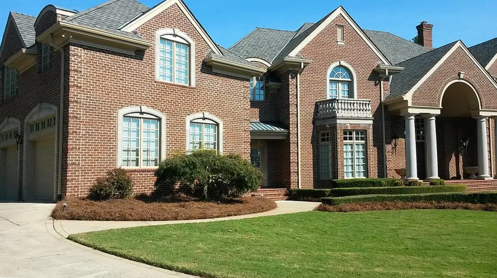 Custom yard cleanup service for homes across Pageland, SC - Express Pine Needles & Landscaping