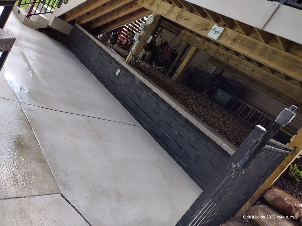 Custom outdoor landscaping near you across Pontiac, MI - Express Snow Removal