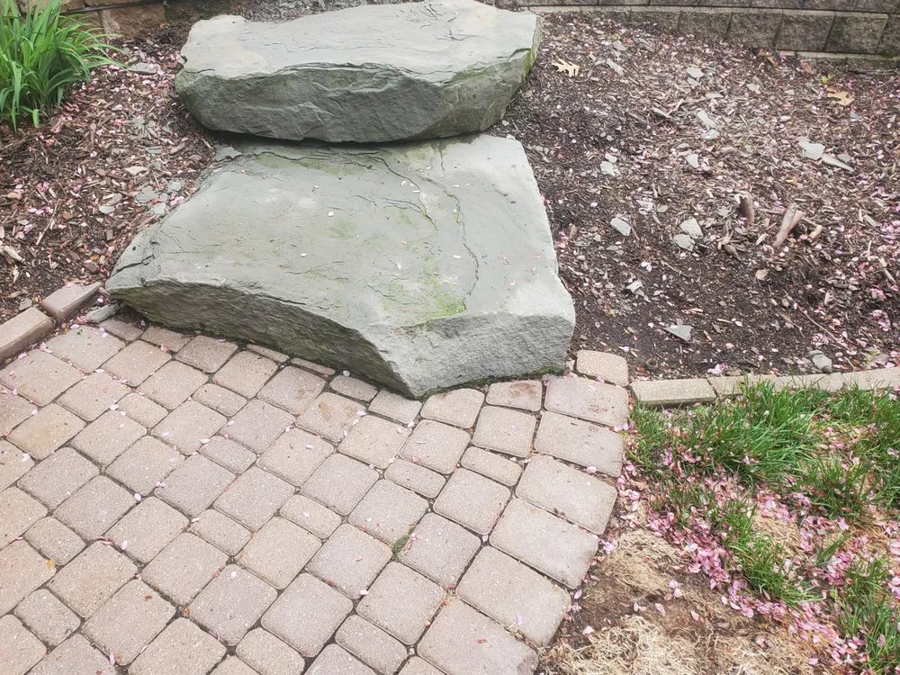 Top-rated residential landscaping for beautiful yards across Pontiac, MI - Express Snow Removal