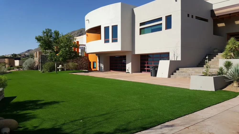Custom residential landscaping experts serving Horizon City, TX - Express Synthetic Grass