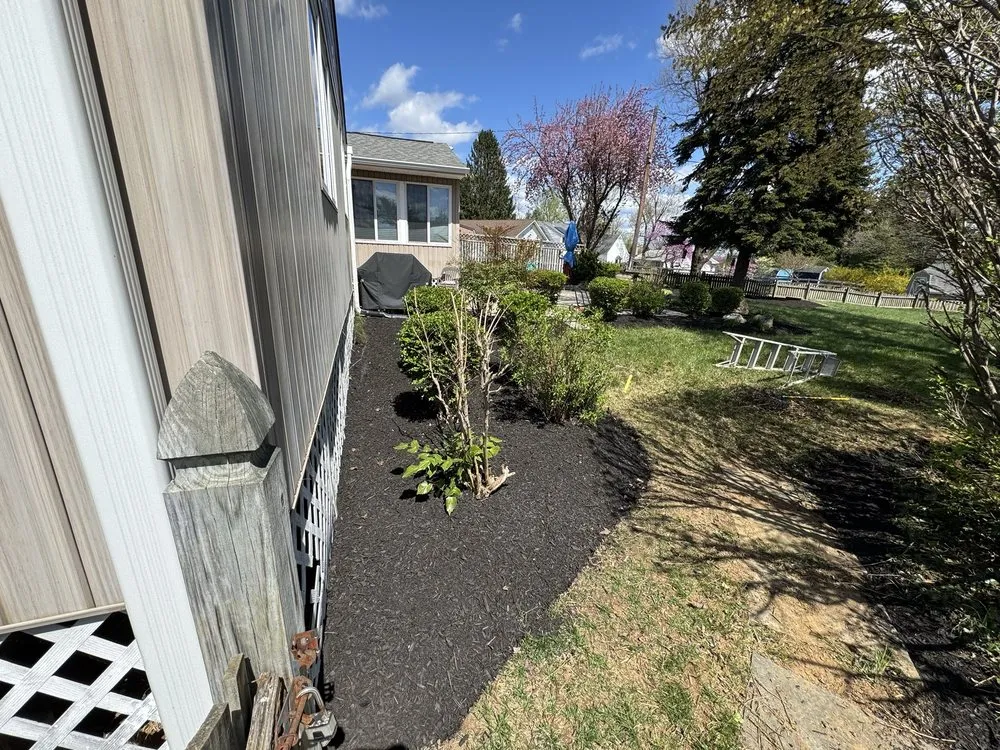 Custom lawn care service in Brooklyn, MD - Express Tree Service