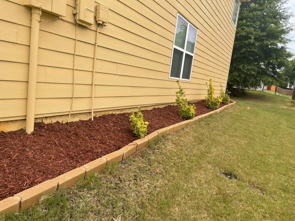 Top-rated yard cleanup service for year-round maintenance across West Palm Beach, FL - Exquisite Installation Solutions