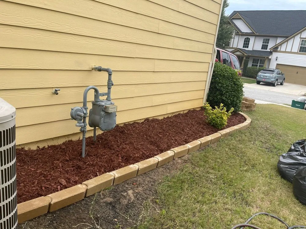 Top-rated lawn care service in West Palm Beach, FL - Exquisite Installation Solutions