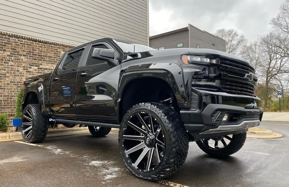 Top-rated lawn mowing service experts serving Highland Springs, VA - Exquisite Lawn Care Services & Auto Beautification