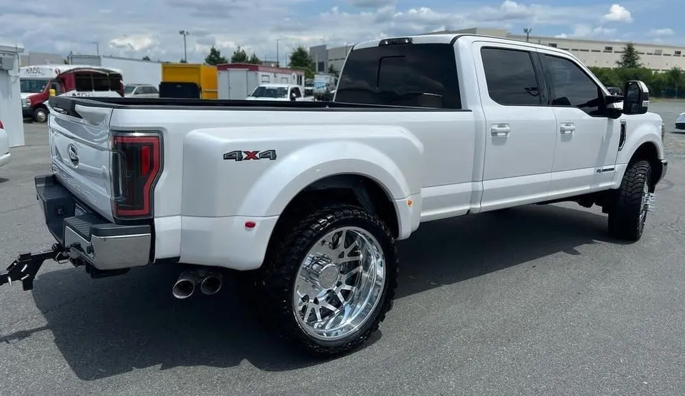 Reliable lawn care service with custom design across Highland Springs, VA - Exquisite Lawn Care Services & Auto Beautification