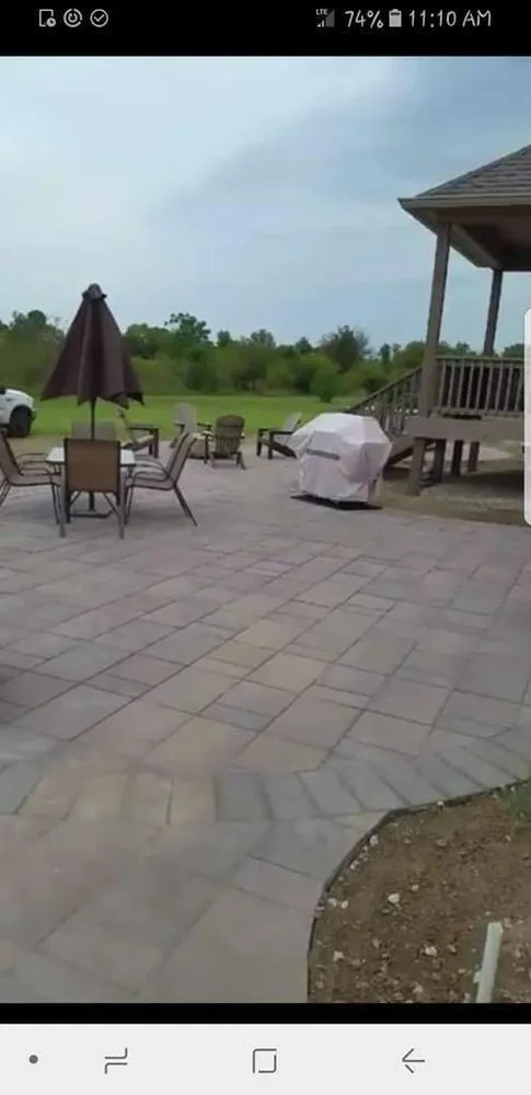 Top-rated lawn mowing service in Indianapolis, IN by Exquisite Scapes