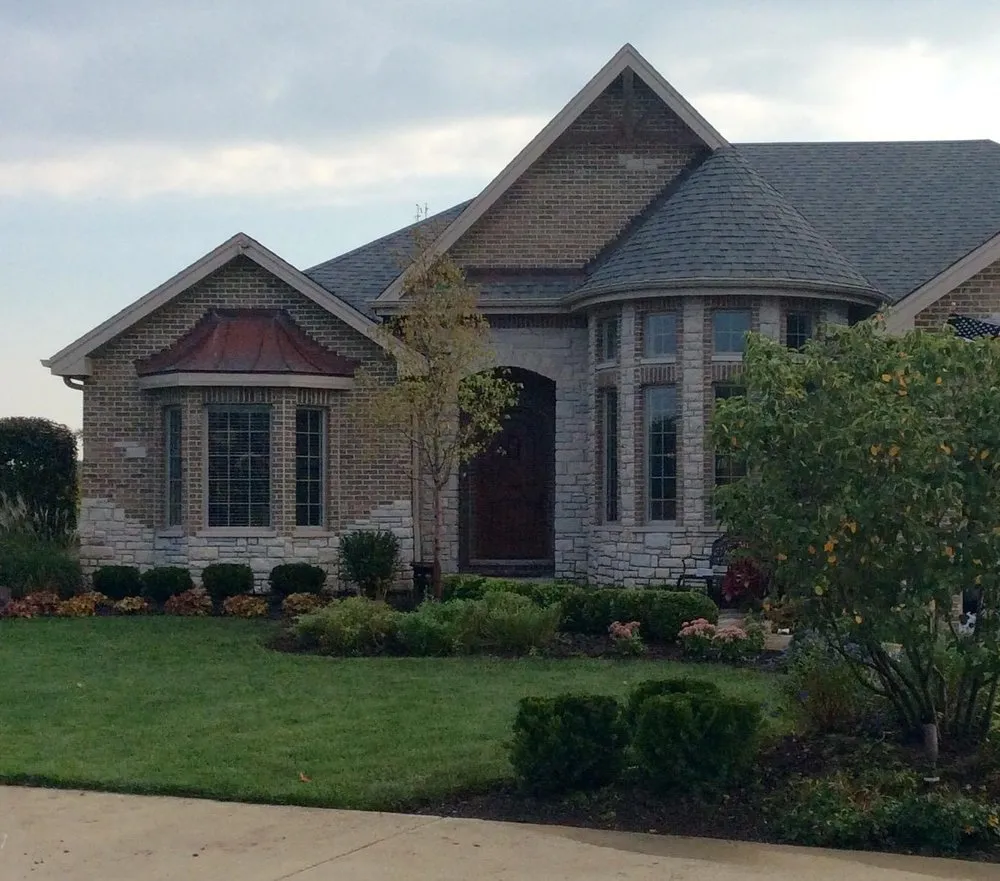 Professional garden landscaping in Mokena, IL - Exterior Design Corporation