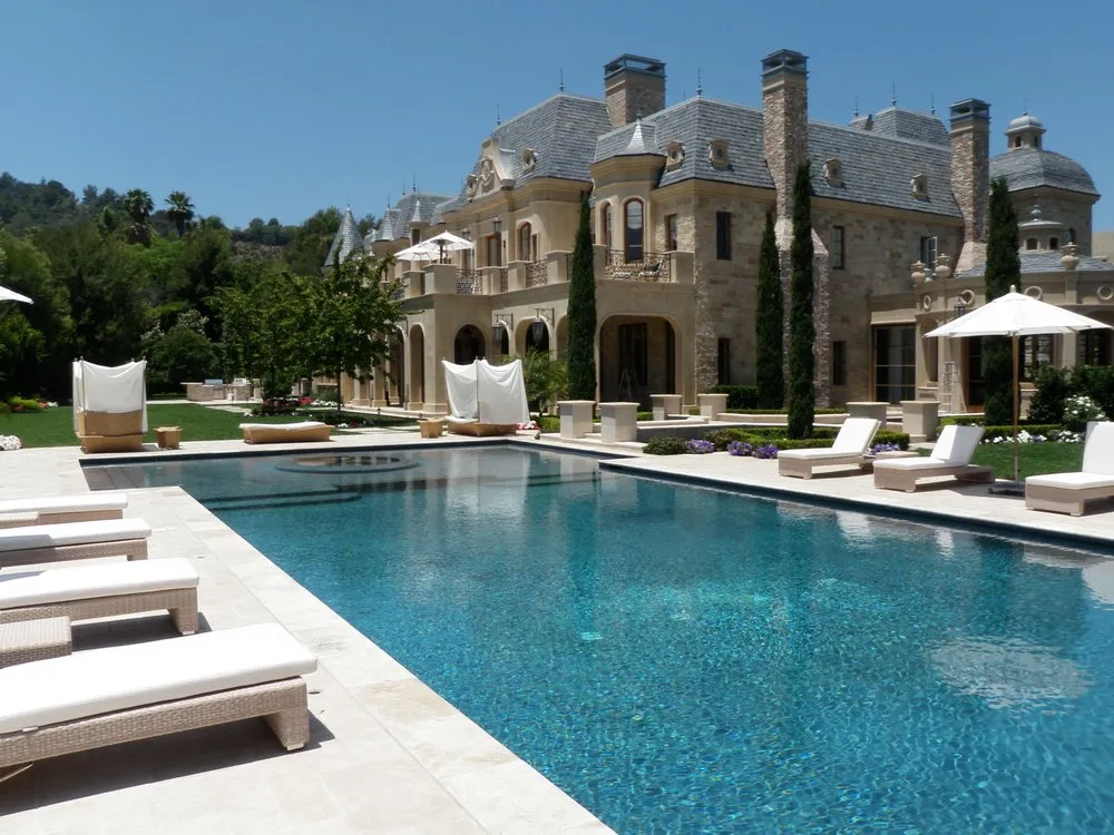 Affordable residential landscaping for beautiful yards in West Hills, CA by Exterior Designs & Landscape Construction In