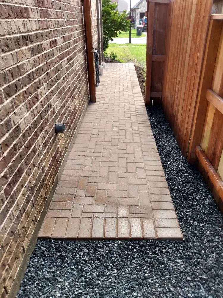 Custom landscaping services in Houston, TX by Exterior Effect Design and Construction