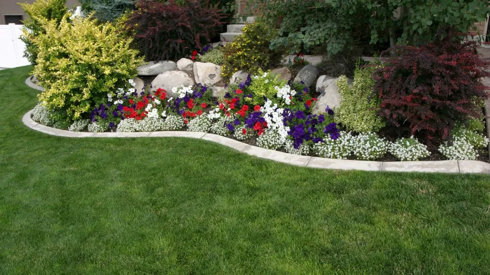 Affordable yard maintenance in South Berwick, ME - Exterior Etcetera