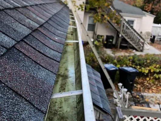 Exterior Experts Pressure Washing Logo