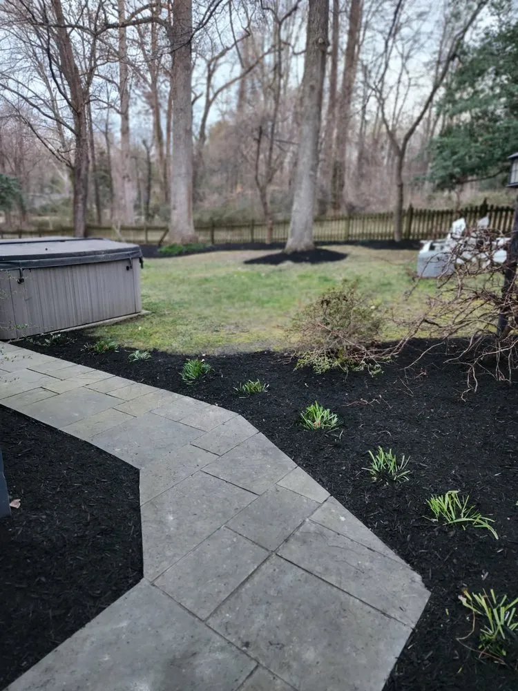 Top-rated lawn care service in Leesburg, VA - Exterior Logistics