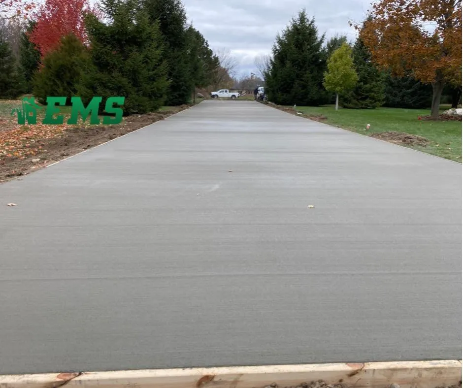 Affordable yard maintenance for beautiful yards across Howell, MI - Exterior Management Services