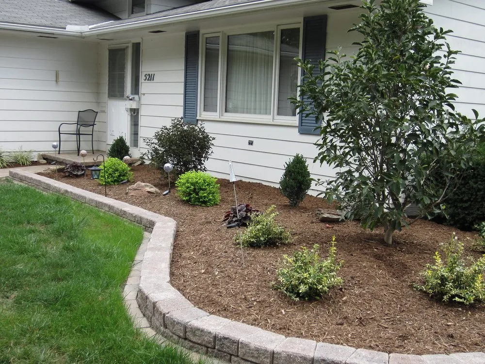 Reliable yard maintenance for residential properties in Rocky River, OH by Exterra Landscaping