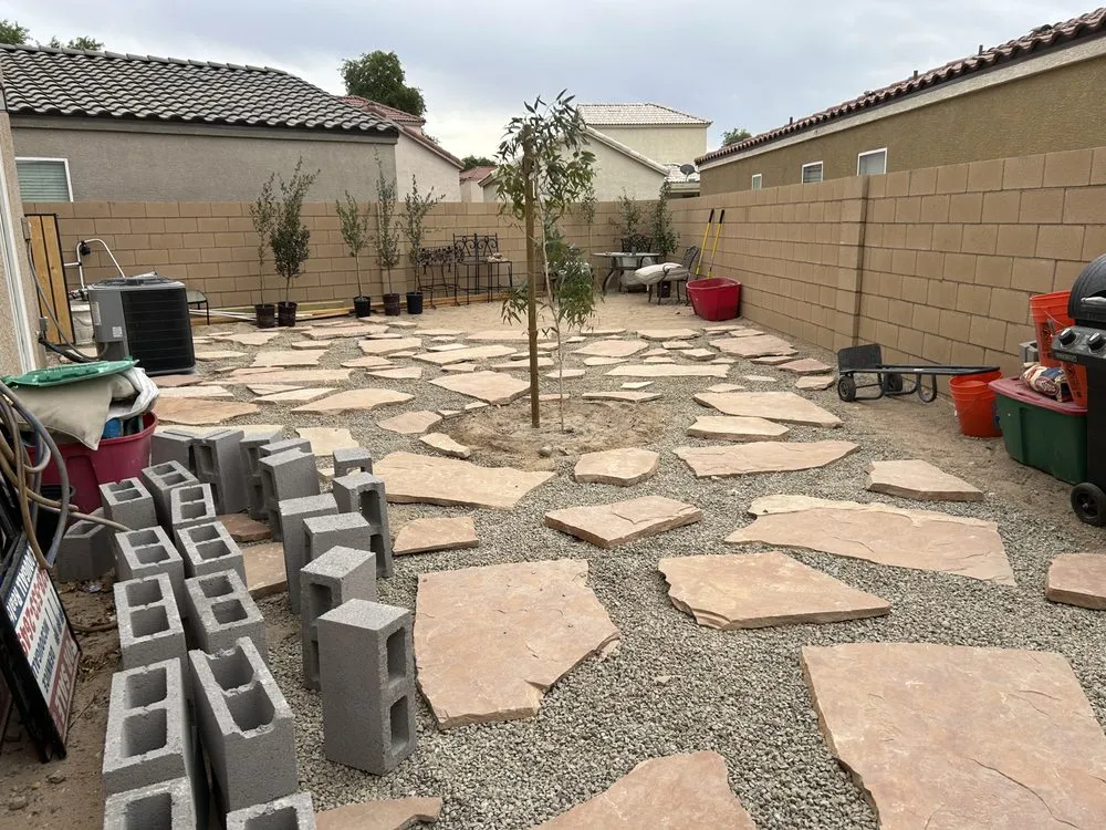 Custom yard maintenance in Bullhead City, AZ by Extra Hands Service