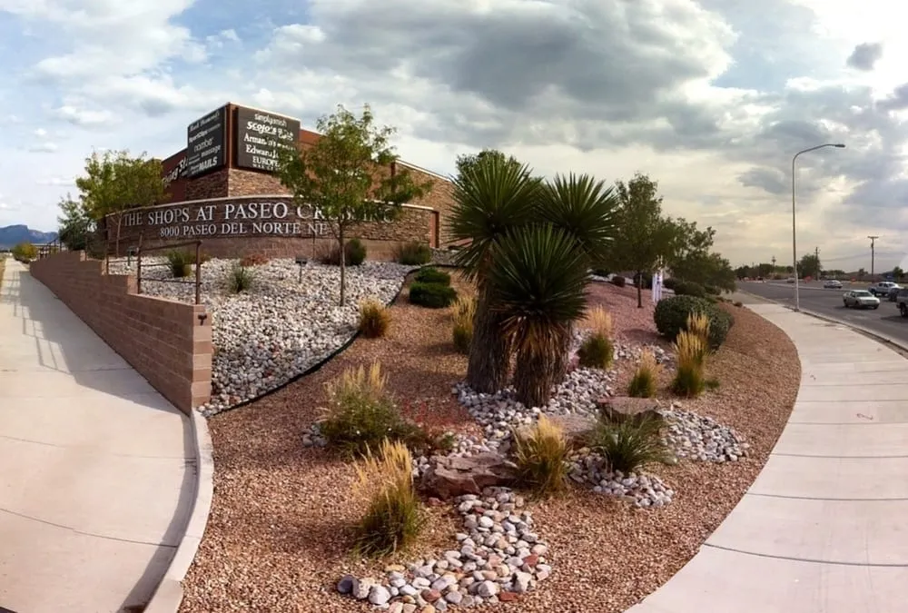 Expert outdoor landscaping experts serving Albuquerque, NM - ExtraScapes