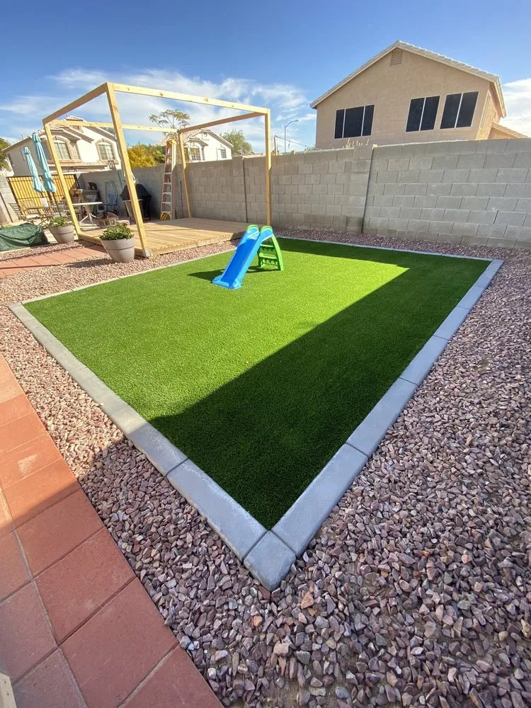 Professional garden landscaping for year-round maintenance across Peoria, AZ - Extreme Borders and Curbs