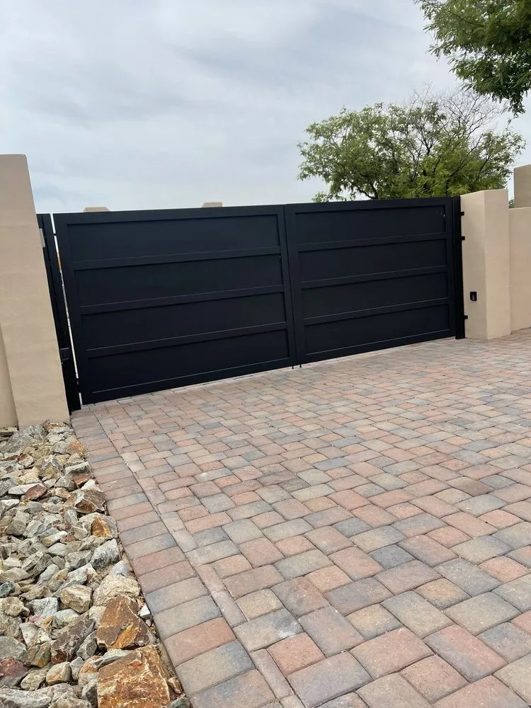 Custom lawn mowing service in Phoenix, AZ by Extreme Dreamz Custom Landscaping