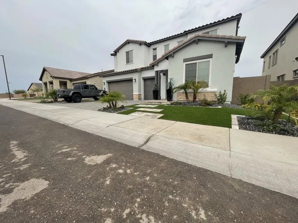 Professional lawn care service experts serving Phoenix, AZ - Extreme Dreamz Custom Landscaping