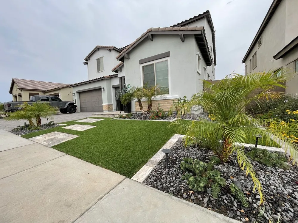 Affordable lawn mowing service experts serving Phoenix, AZ - Extreme Dreamz Custom Landscaping