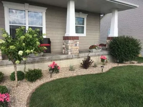 Professional lawn care service in Alburnett, IA - Extreme Green