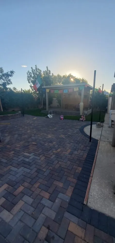 Custom residential landscaping for year-round maintenance in Las Vegas, NV by Extreme Landscape