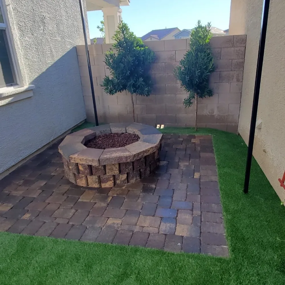 Expert lawn mowing service in Las Vegas, NV - Extreme Landscape