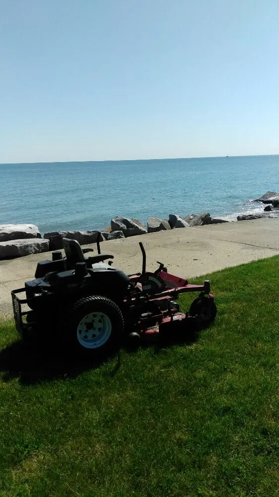 Top-rated residential landscaping experts serving Kenosha, WI - Extreme Landscaping