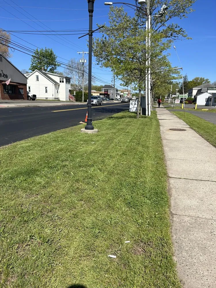 Trusted residential landscaping for homes in Newington, CT by Extreme Landscaping