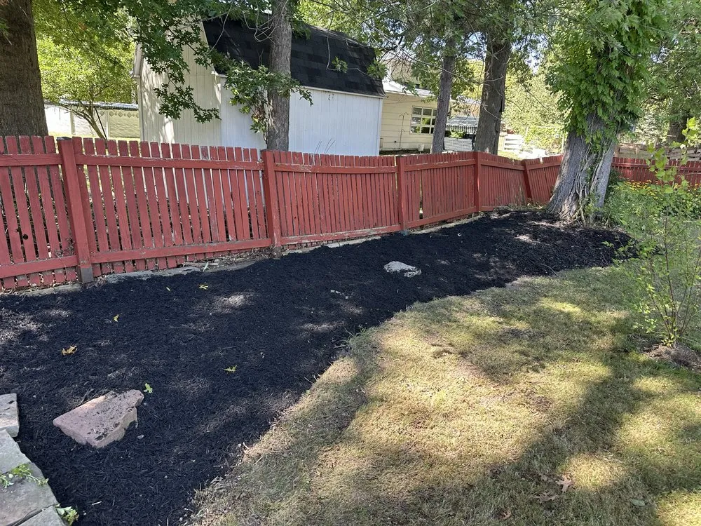 Top-rated lawn mowing service experts serving Lancaster, NY - Extreme Lawn And Landscape