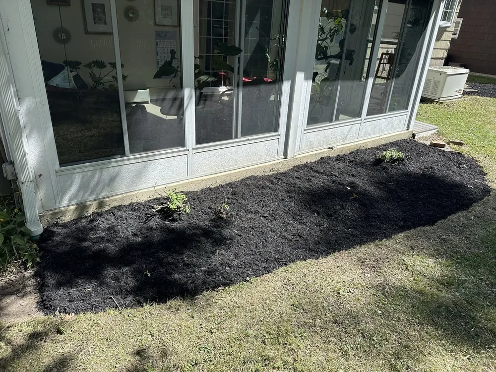 Custom lawn mowing service in Lancaster, NY - Extreme Lawn And Landscape