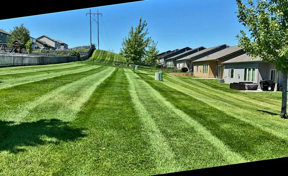 Trusted lawn mowing service in Omaha, NE - Extreme Lawn And Landscape