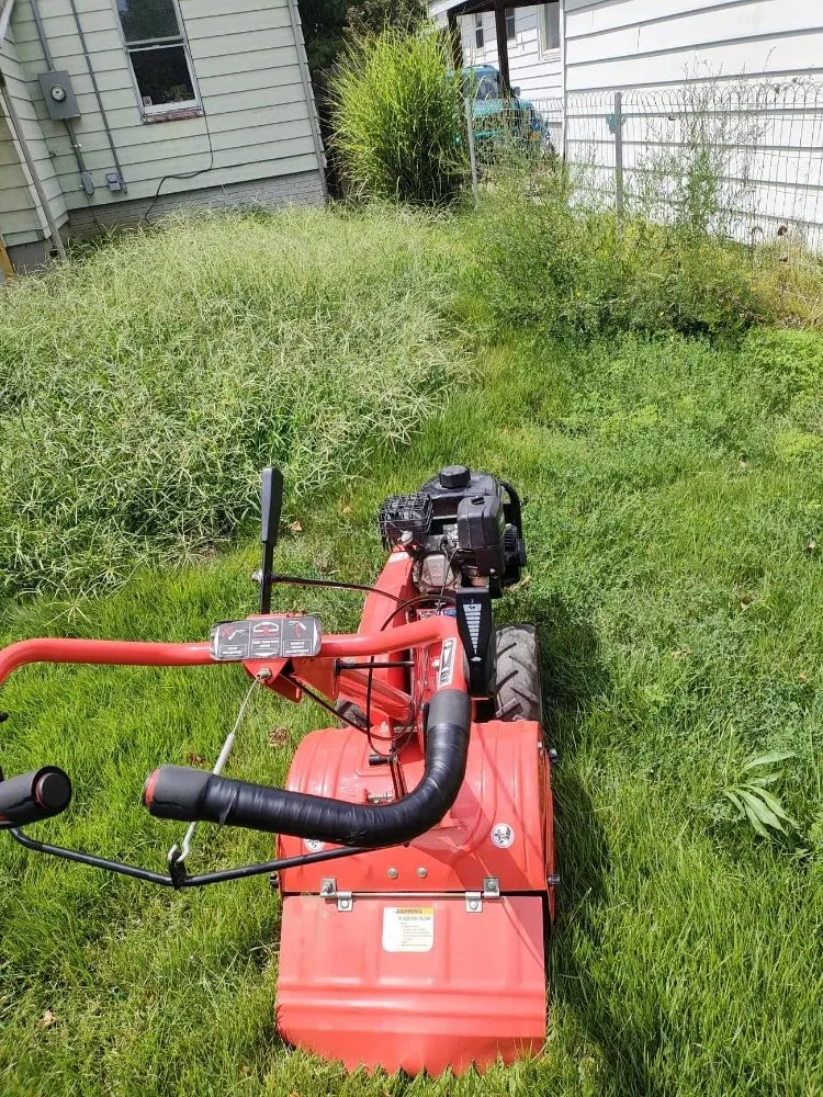 Top-rated residential landscaping in Springfield, IL by Extreme Lawn Care & Landscape