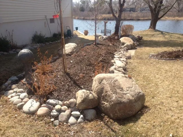 Professional landscaping services experts serving Fremont, NE - Extreme Lawn Care