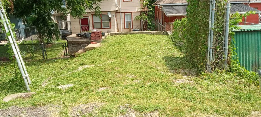 Trusted lawn care service in Kansas City, MO - Extreme Lawn Care