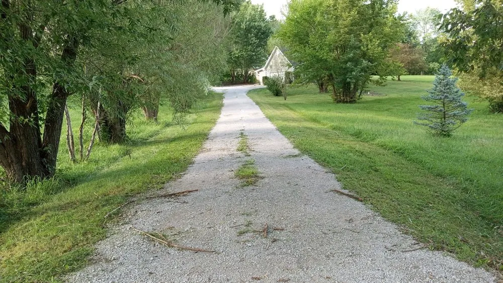 Expert garden landscaping in Kansas City, MO - Extreme Lawn Care