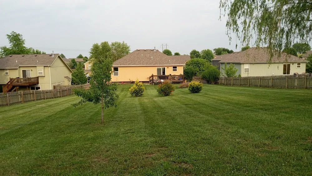 Trusted garden landscaping experts serving Kansas City, MO - Extreme Lawn Care