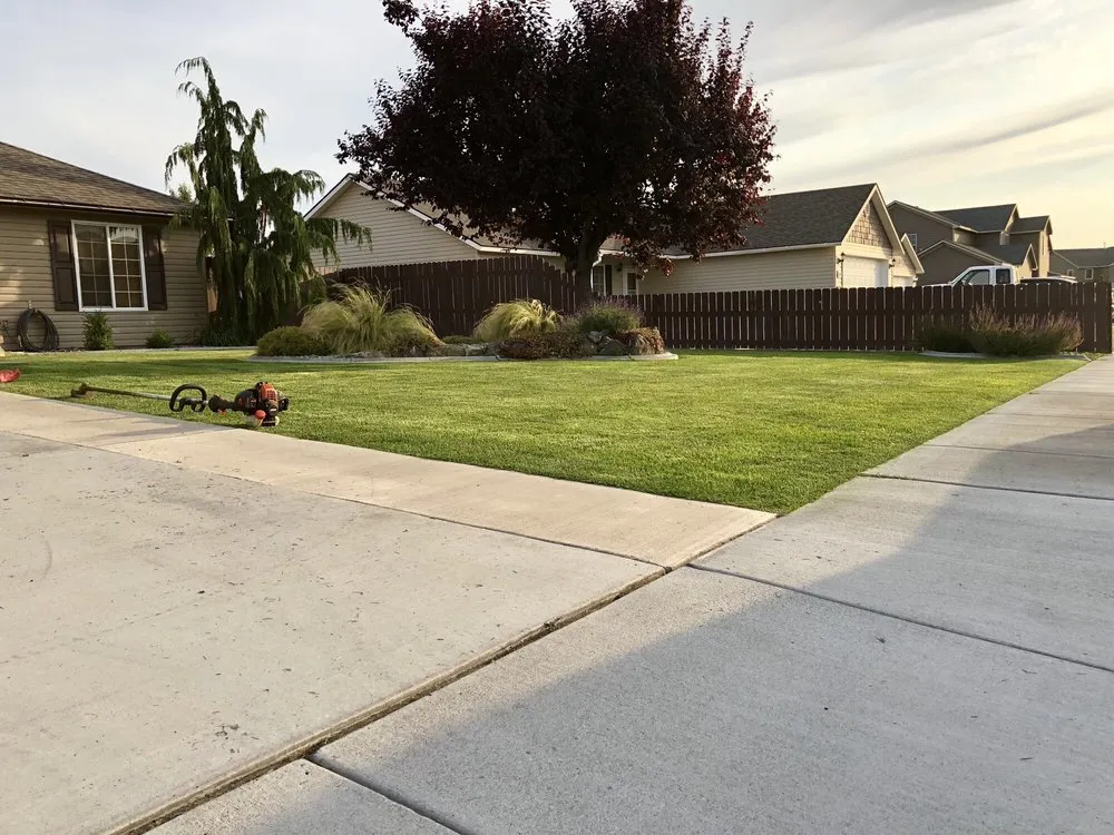 Trusted garden landscaping in Pasco, WA - Extreme Lawn Services and Pest Control
