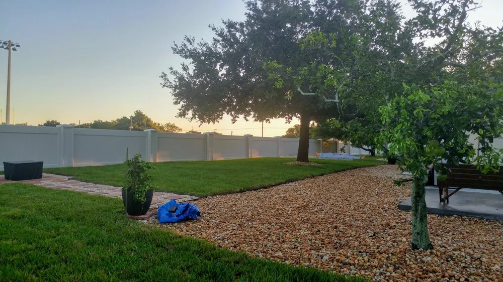 Custom lawn care service in Davenport, FL by Extreme Maintenance