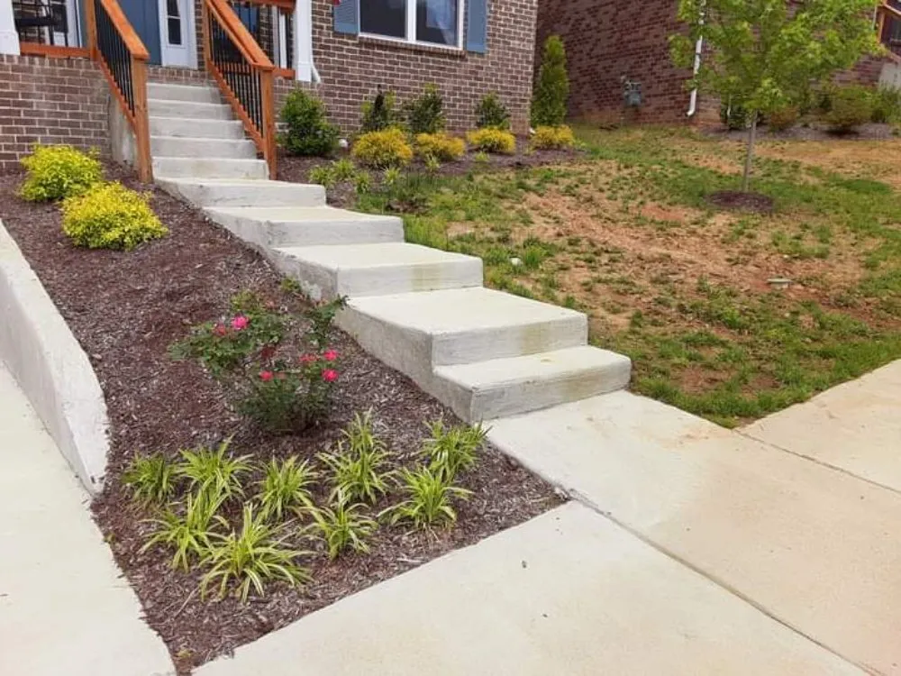 Custom lawn mowing service in Nolensville, TN by Extreme Tree and Landscapes