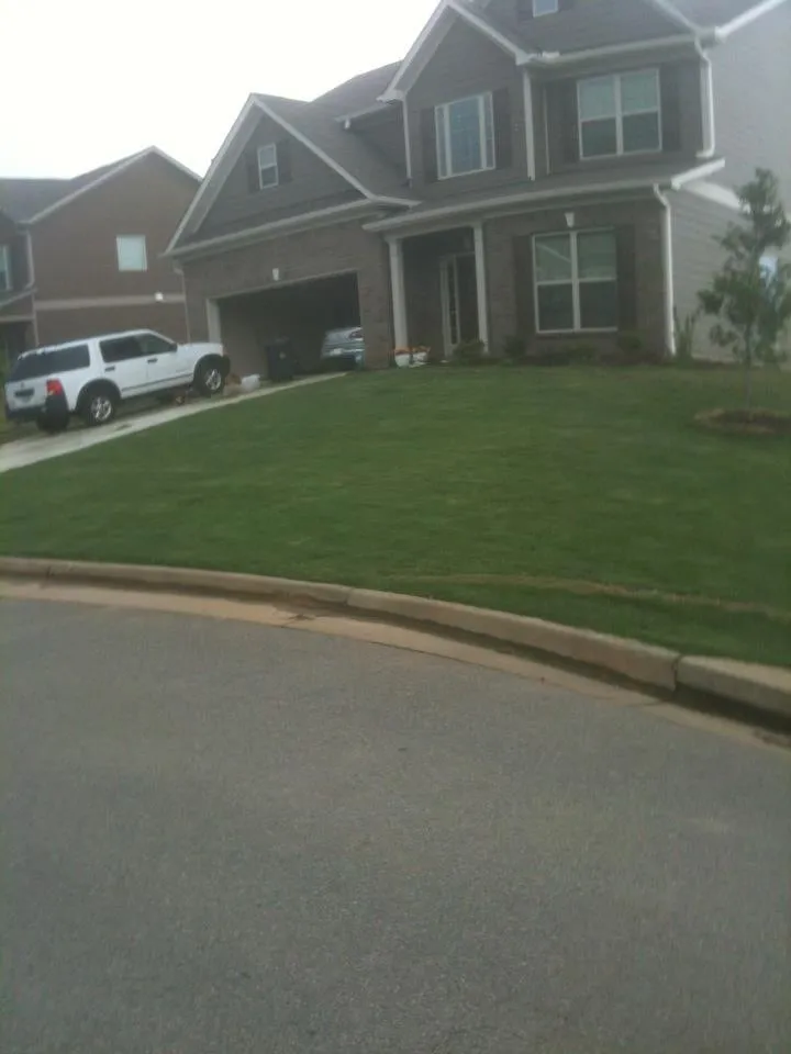Local garden landscaping experts serving Columbus, GA - Extreme Turf Lawn Care