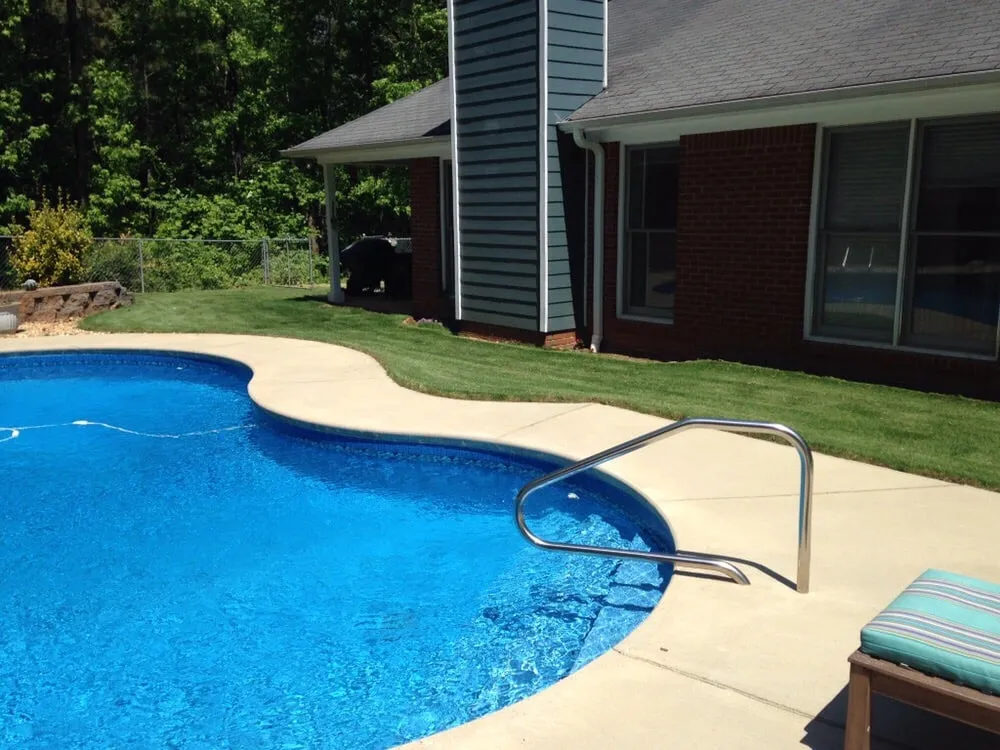 Top-rated outdoor landscaping experts serving Columbus, GA - Extreme Turf Lawn Care