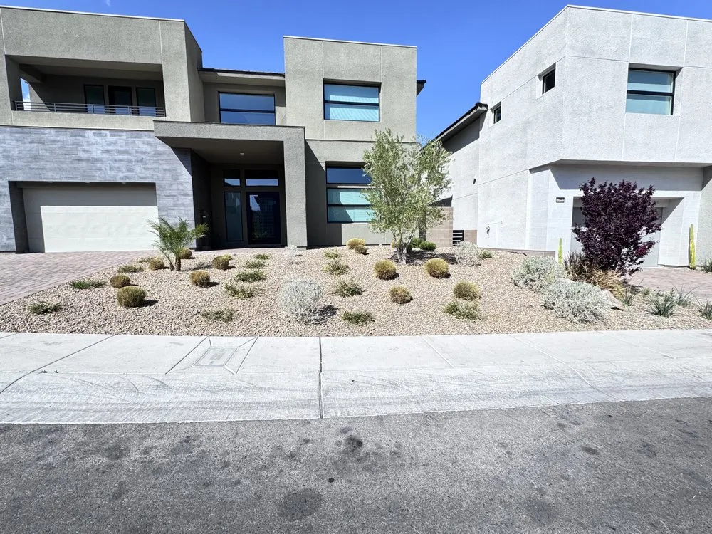 Custom garden landscaping experts serving Las Vegas, NV - Eyd Garden End Tree Services