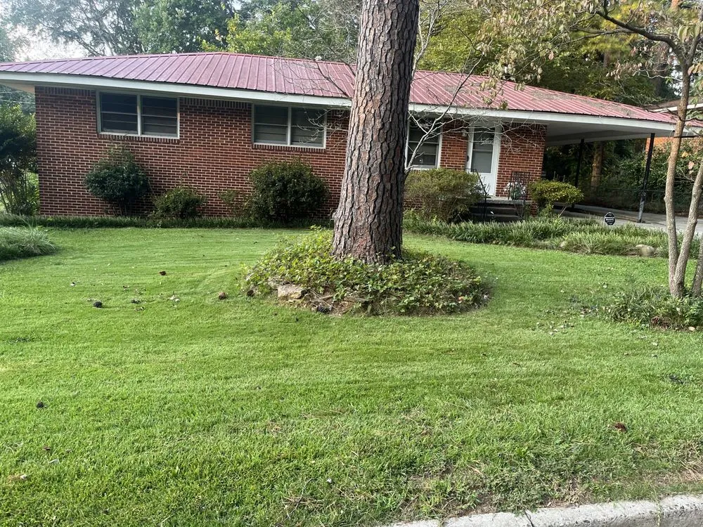 Custom residential landscaping in Forest Park, GA - Eye Candy Lawn Care Services