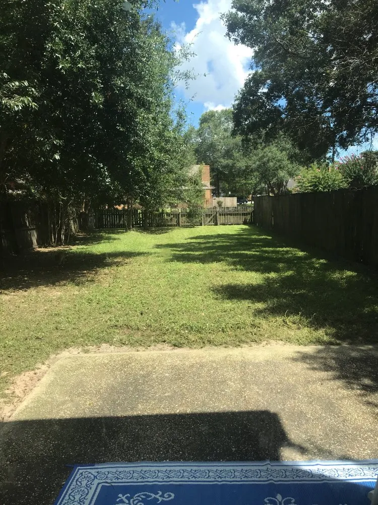 Top-rated landscape installation in Gulf Breeze, FL - Eye Candy Lawns