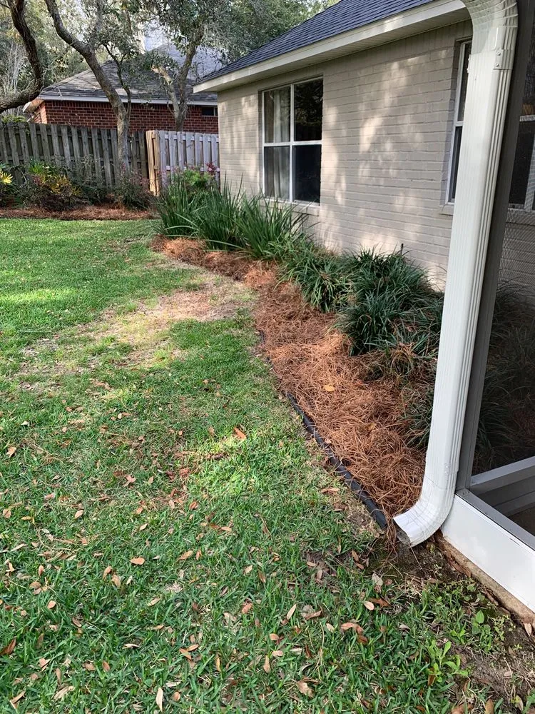 Top-rated garden landscaping in Gulf Breeze, FL - Eye Candy Lawns