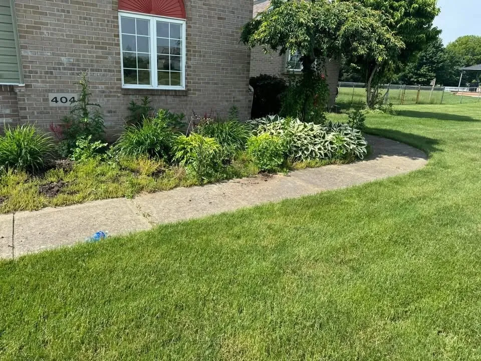 Top-rated yard maintenance in Highland Township, MI by Eyes Outdoors